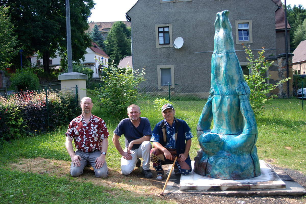 Sculpture Ikarus by Hendrik Schöne & Werner Rauschhardt